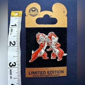 Disney Pin Sculpted Chip Dale Gold Card Collection LE 1500